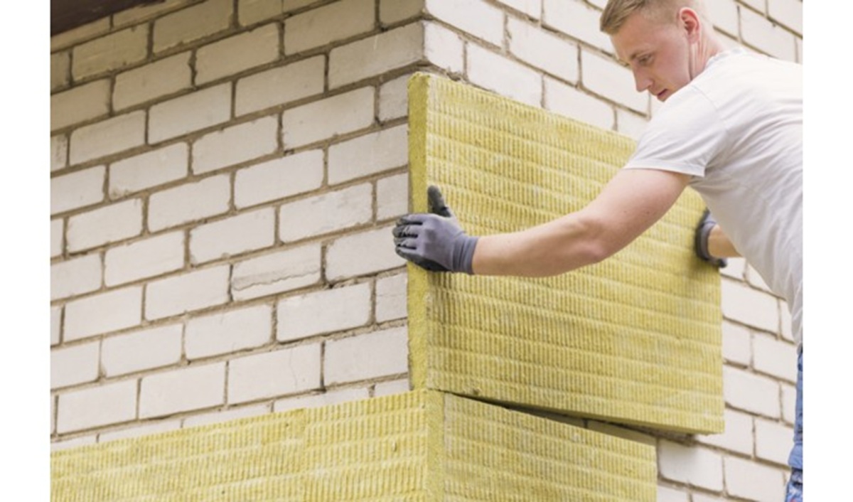 Saint-Gobain lance sa première usine bas carbone d'isolation en laine de roche. © Saint-Gobain
